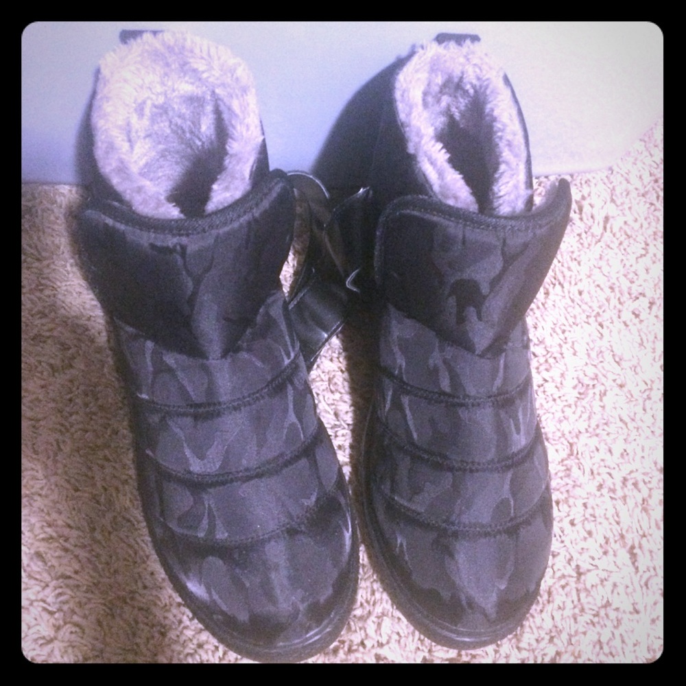 Winter boots